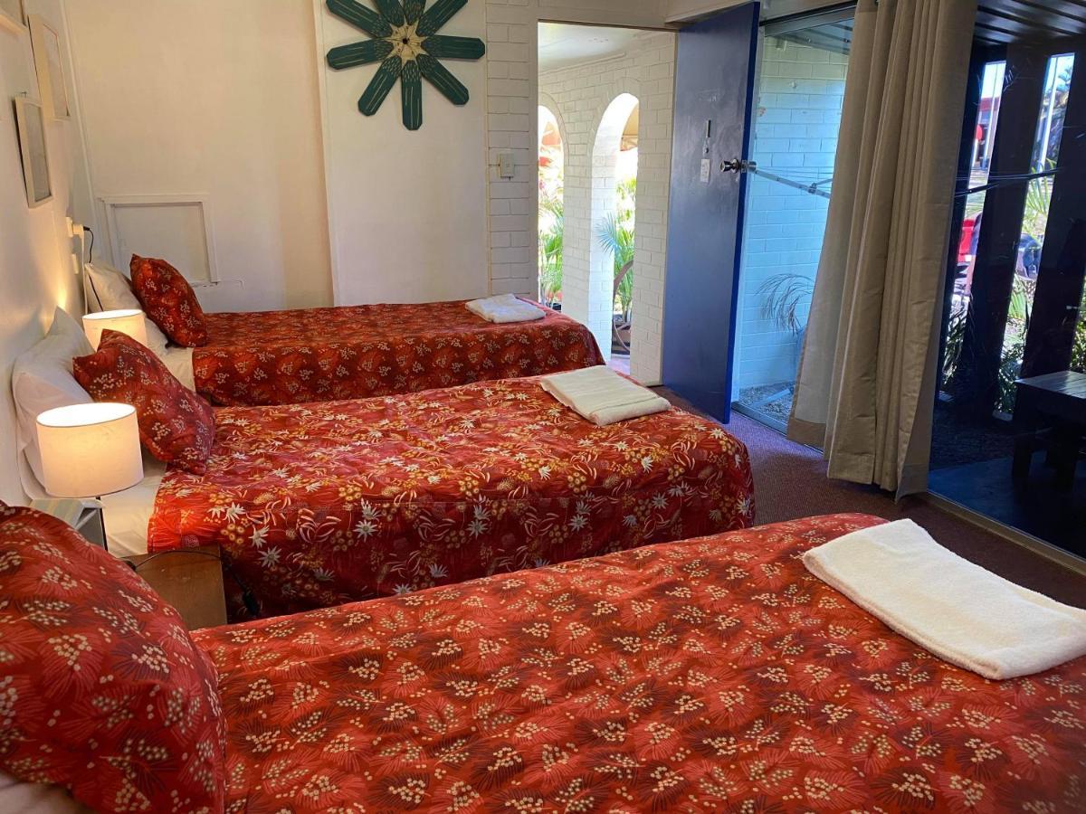 Bundaberg Coral Villa Motor Inn Экстерьер фото