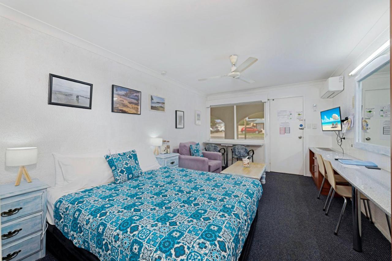 Bundaberg Coral Villa Motor Inn Экстерьер фото