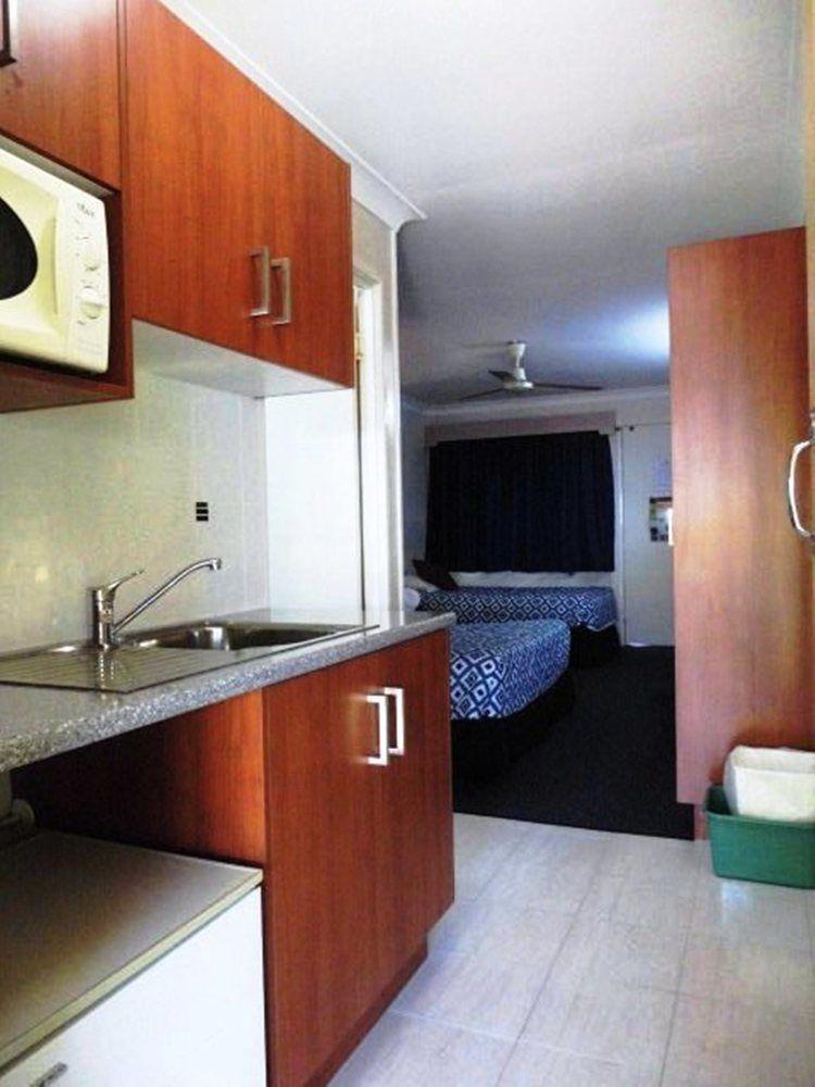 Bundaberg Coral Villa Motor Inn Экстерьер фото
