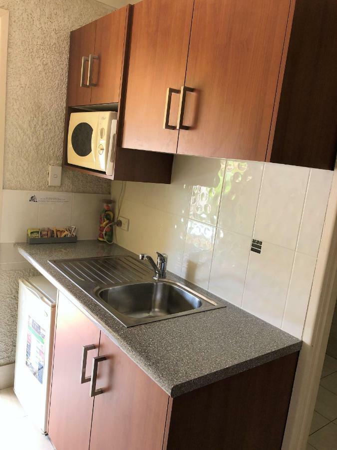 Bundaberg Coral Villa Motor Inn Экстерьер фото